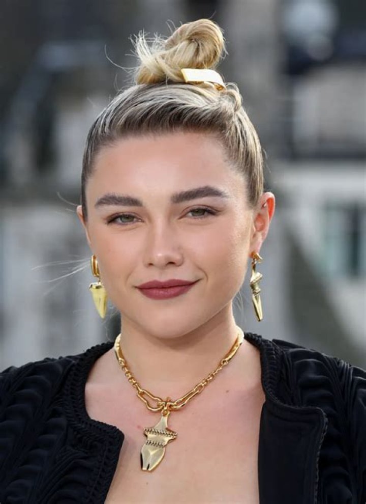 Florence Pugh Height, Age, Boyfriend, Biography, Wiki, Net Worth