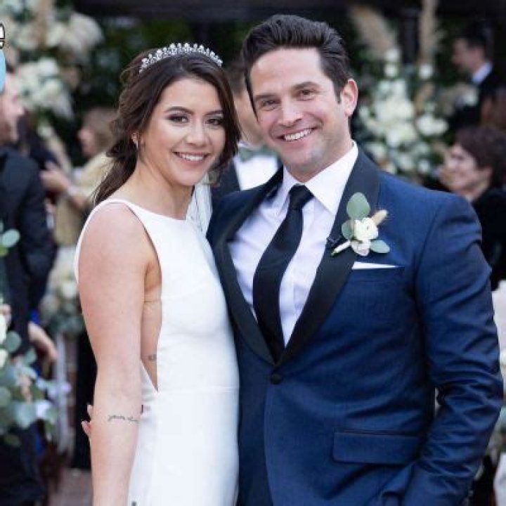General Hospital Star Brandon Barash Got Married To Isabella Devoto
