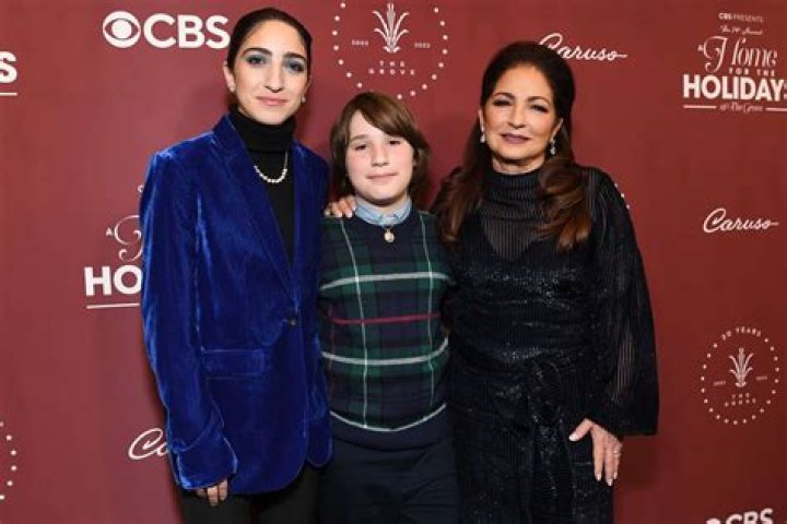 
Gloria Estefan Shares ‘Complicated’ Reason She Didn’t Want Daughter to Come Out to Grandmother 