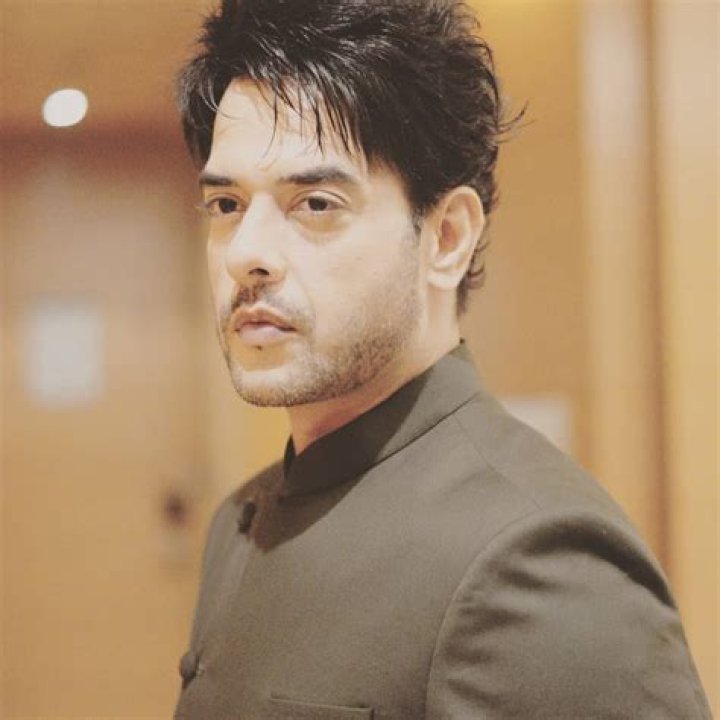 Hasan Zaidi Height, Weight, Net Worth, Age, Birthday, Wikipedia, Who, Instagram, Biography