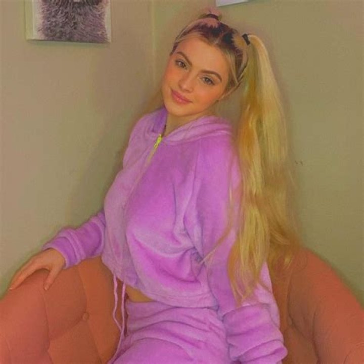 
Hollynn Ragland Height, Weight, Net Worth, Age, Birthday, Wikipedia, Who, Nationality, Biography 