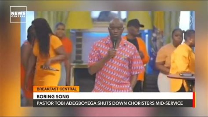 
How Pastor Tobi Chased Choristers Off The Alter For Being “Boring’ 