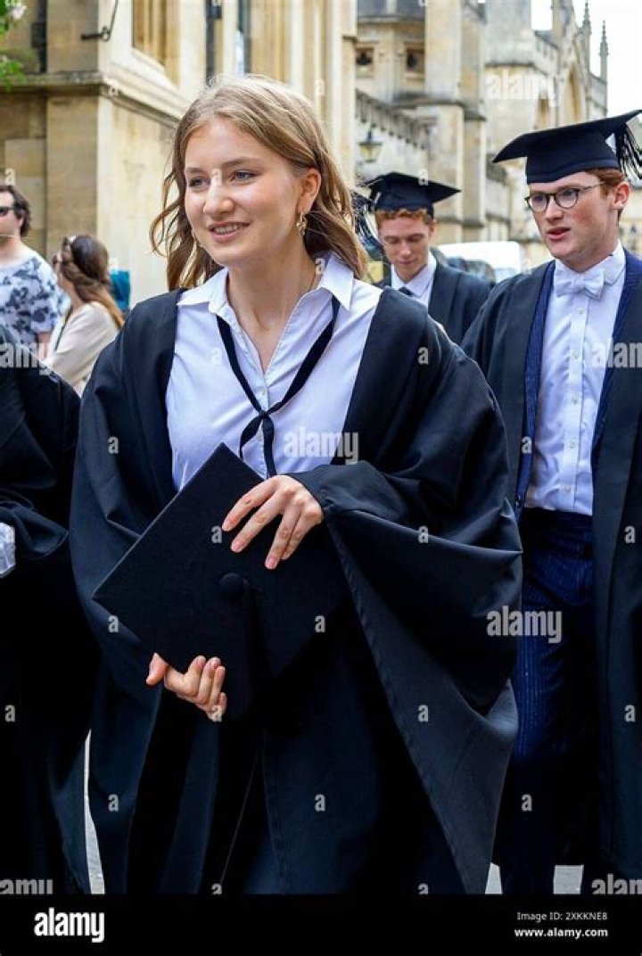 
“I Didn’t Get A Merit Or A Distinction” DJ Cuppy Officially Graduates From Oxford University 