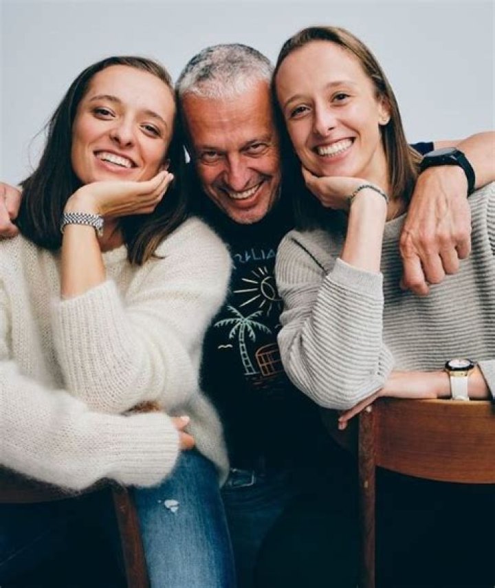 Iga Swiatek: Boyfriend, Family, Prize Money & Net Worth