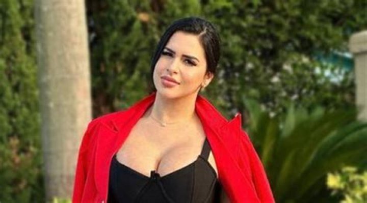 
Ilenn Santos Height, Weight, Net Worth, Age, Birthday, Wikipedia, Who, Nationality, Biography 