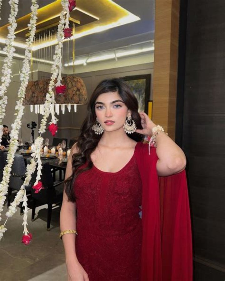 
Ilisha Singh Kaurav Height, Weight, Net Worth, Age, Birthday, Wikipedia, Who, Nationality, Biography 