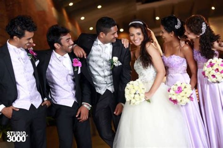 
Iraj Weeraratne Wife: Is Sri Lankan Singer Married? 