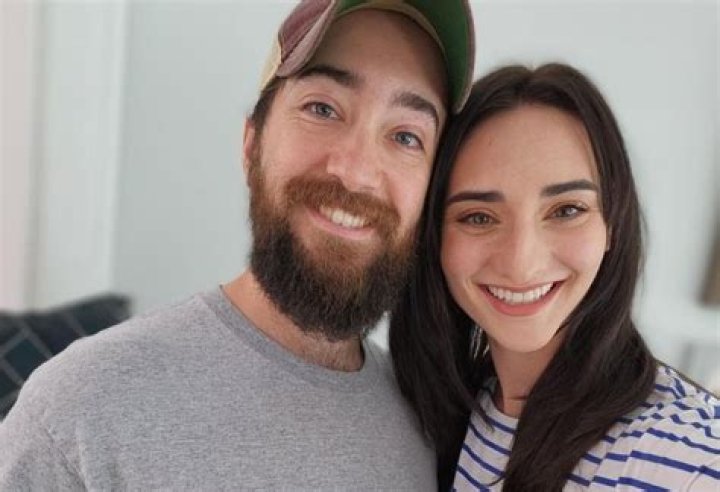 
Is Abigail Shapiro Pregnant In 2023? Partner And Dating Timeline 