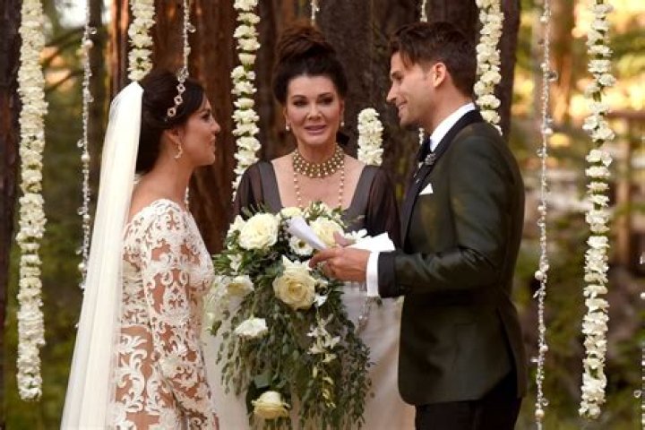 Is Ben Schwartz Married To His Girlfriend? More On His Family And Siblings