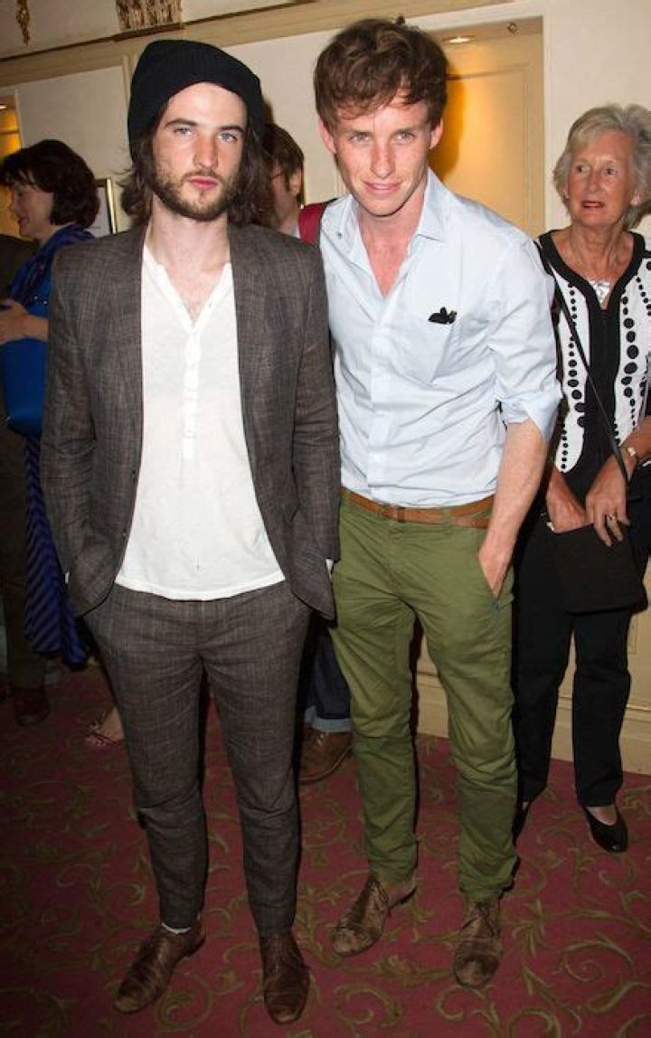 
Is Eddie Redmayne Gay? Age, Height, Net Worth 