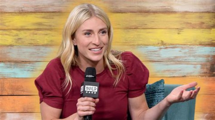 Is Jasmine Roth Jewish? Facts To Know About The TV Personality