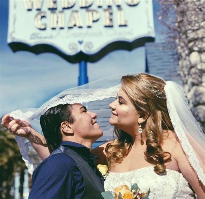 
Is Jessica Andrade Lesbian? Wife Family And Net Worth 2023 