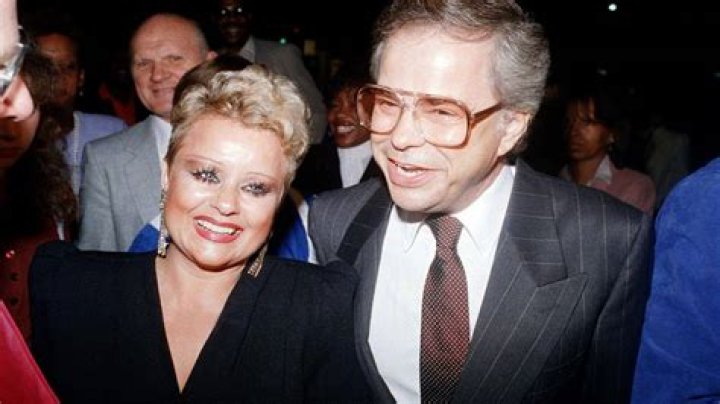 
Is Jim Bakker Gay? Did He Have A Child With Tammy Faye? 