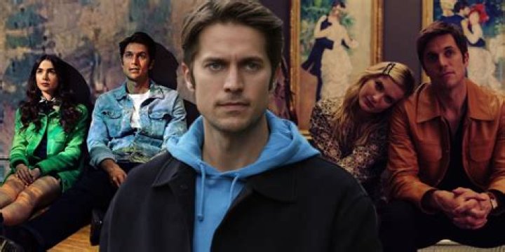 Is Lucas Bravo Gay? What is The Sexuality of Emily in Paris’s Star Lucas Bravo?