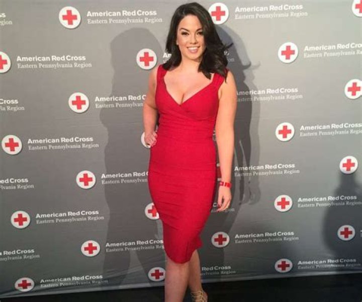 Is Natalie Egenolf Replacing Mike Missanelli On 97.5 The Fanatic Radio? Her Husband Age And Salary