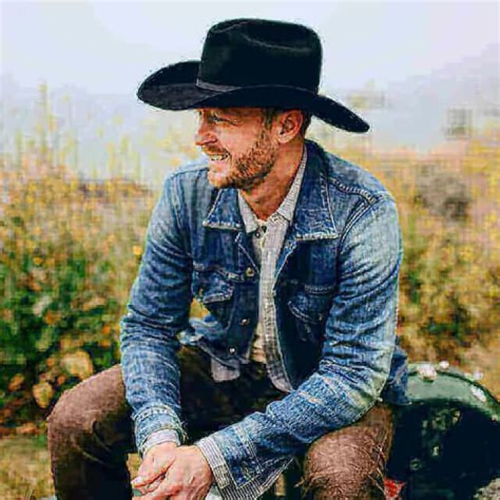 
Is Paul Brandt Married? His Bio, Age, Wife, Kids, Height and Net worth 