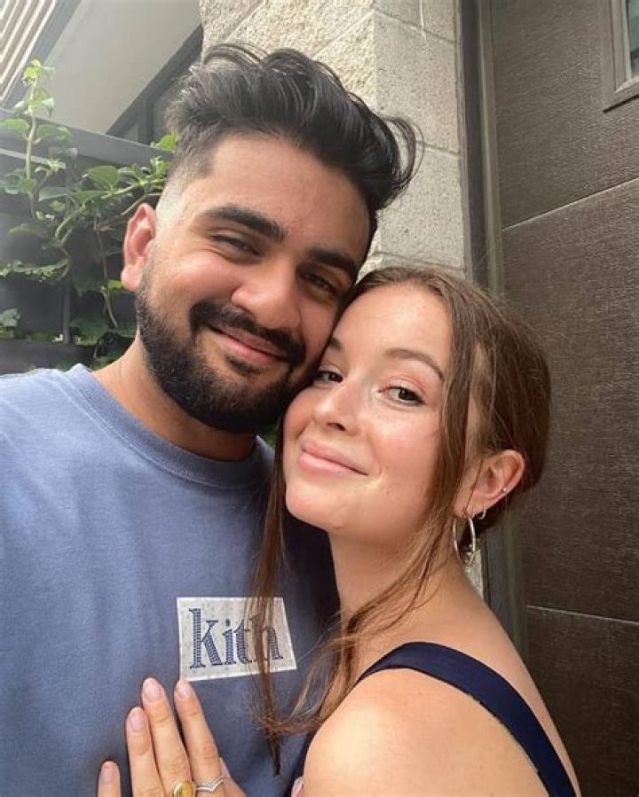 
Jamie Bloch Height, Weight, Net Worth, Age, Birthday, Wikipedia, Who, Nationality, Biography 