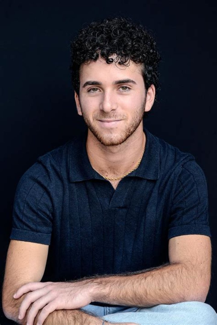 Jason Drucker Height, Weight, Net Worth, Age, Birthday, Wikipedia, Who, Instagram, Biography