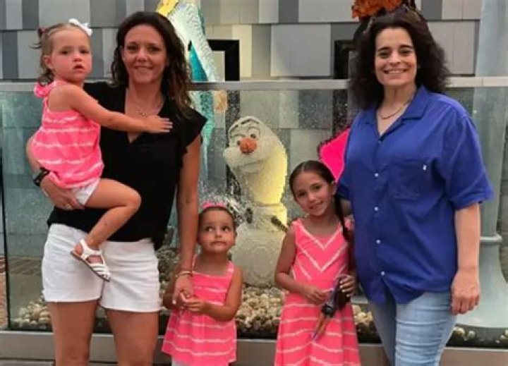 
Jessica Kirson Children Zoe and Bella Are Her Spitting Image 