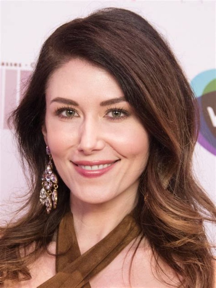 Jewel Staite Net Worth Update 2022 – 5 Quick Facts