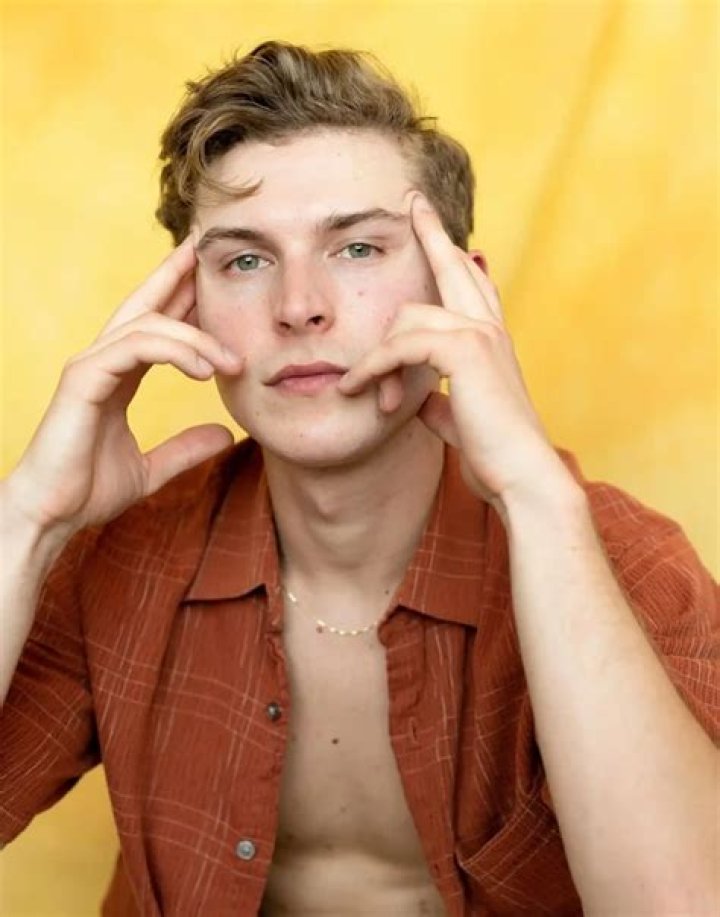 Johnny Berchtold Height, Age, Girlfriend, Biography, Wiki, Net Worth