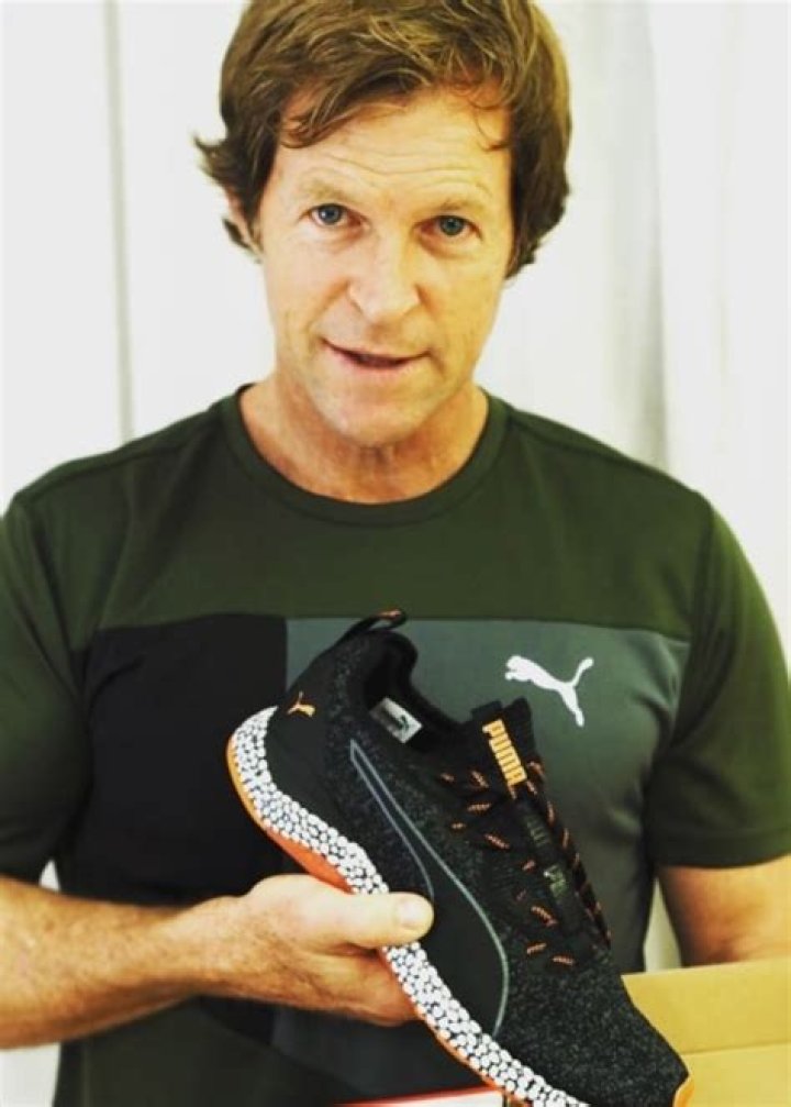 
Jonty Rhodes Height, Weight, Net Worth, Age, Birthday, Wikipedia, Who, Nationality, Biography 