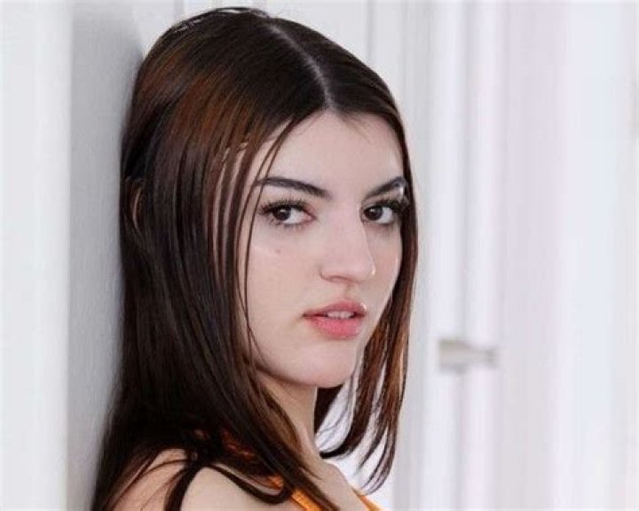 
Julia James Age, Birthday, Wikipedia, Who, Nationality, Biography 