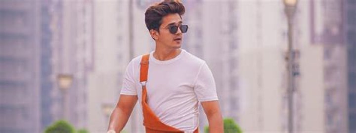 
Karan Saroha Height, Weight, Net Worth, Age, Birthday, Wikipedia, Who, Nationality, Biography 