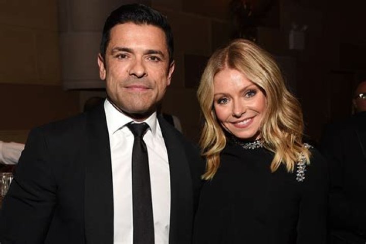 
Kelly Ripa Says Son Michael’s Post-College Job ‘Evaporated’ Due to Pandemic: ‘Adulting Is Hard’ 