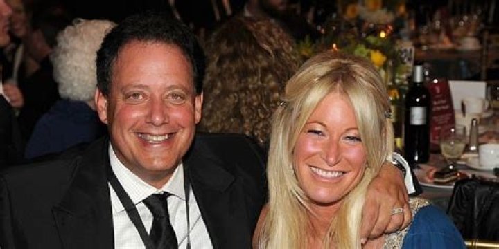 Kenny Meiselas is Married to Wife: Beth Katz Meiselas. Kids.