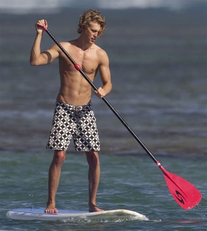 Kit Butler Height, Weight, Net Worth, Age, Birthday, Wikipedia, Who, Nationality, Biography