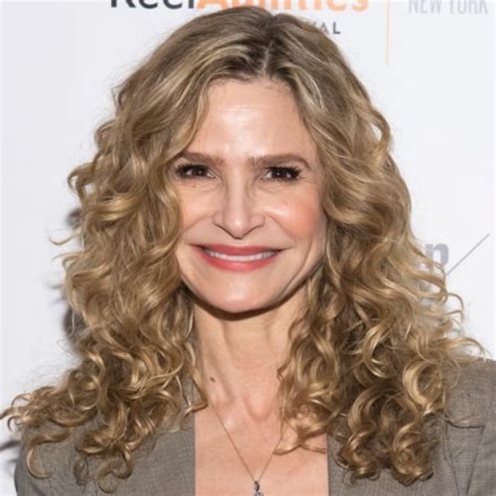 Kyra Sedgwick Height, Weight, Net Worth, Age, Birthday, Wikipedia, Who, Nationality, Biography