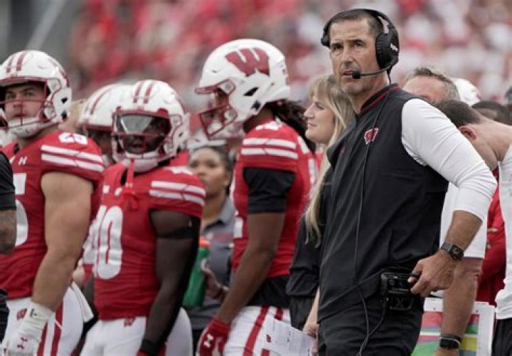 Luke Fickell Height, Weight, Net Worth, Age, Birthday, Wikipedia, Who, Nationality, Biography