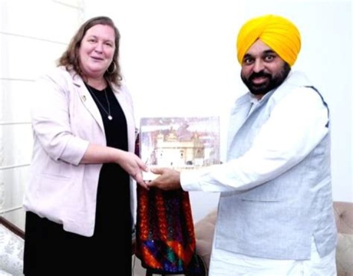 
Mann bats for strengthening ties between Punjab, Saskatchewan 