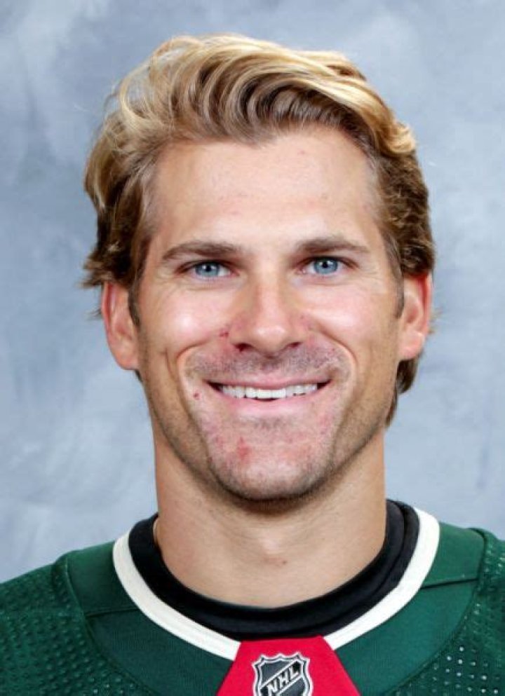 Marcus Foligno Height, Weight, Net Worth, Age, Birthday, Wikipedia, Who, Instagram, Biography