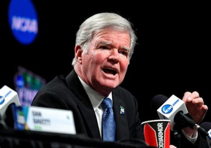 Mark Emmert Height, Weight, Net Worth, Age, Birthday, Wikipedia, Who, Nationality, Biography