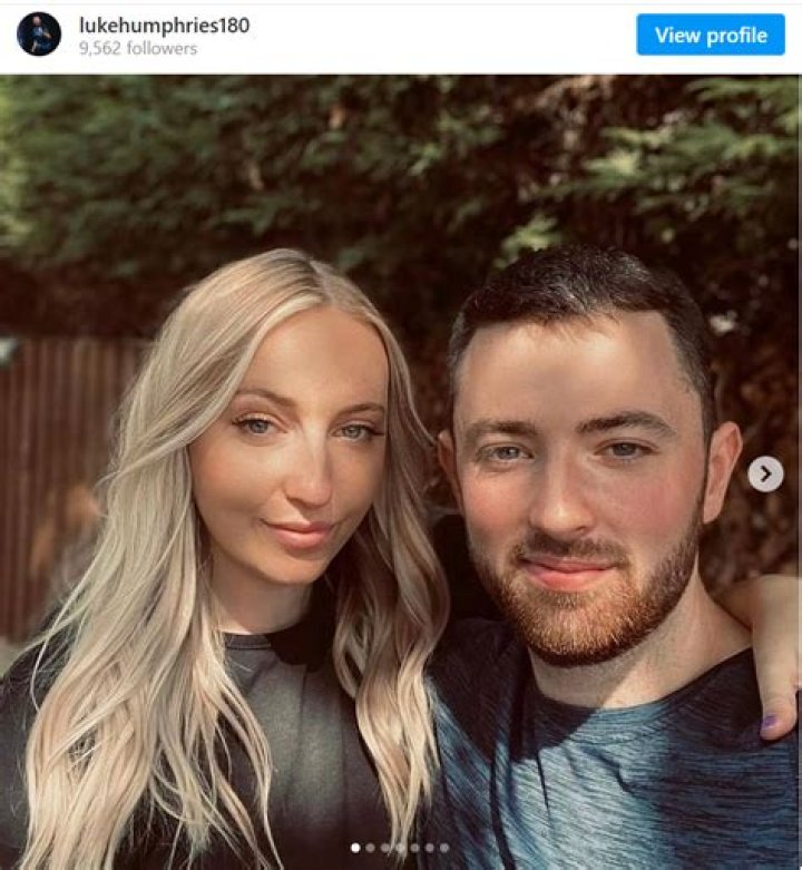 
Mark Humphries Height, Weight, Net Worth, Age, Birthday, Wikipedia, Who, Nationality, Biography 