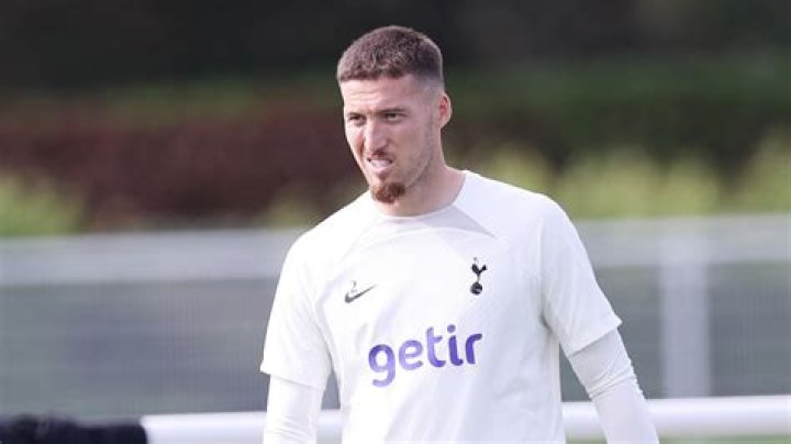 
Matt Doherty Height, Weight, Net Worth, Age, Birthday, Wikipedia, Who, Nationality, Biography 