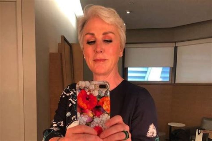 
Maureen Holloway Height, Weight, Net Worth, Age, Birthday, Wikipedia, Who, Nationality, Biography 