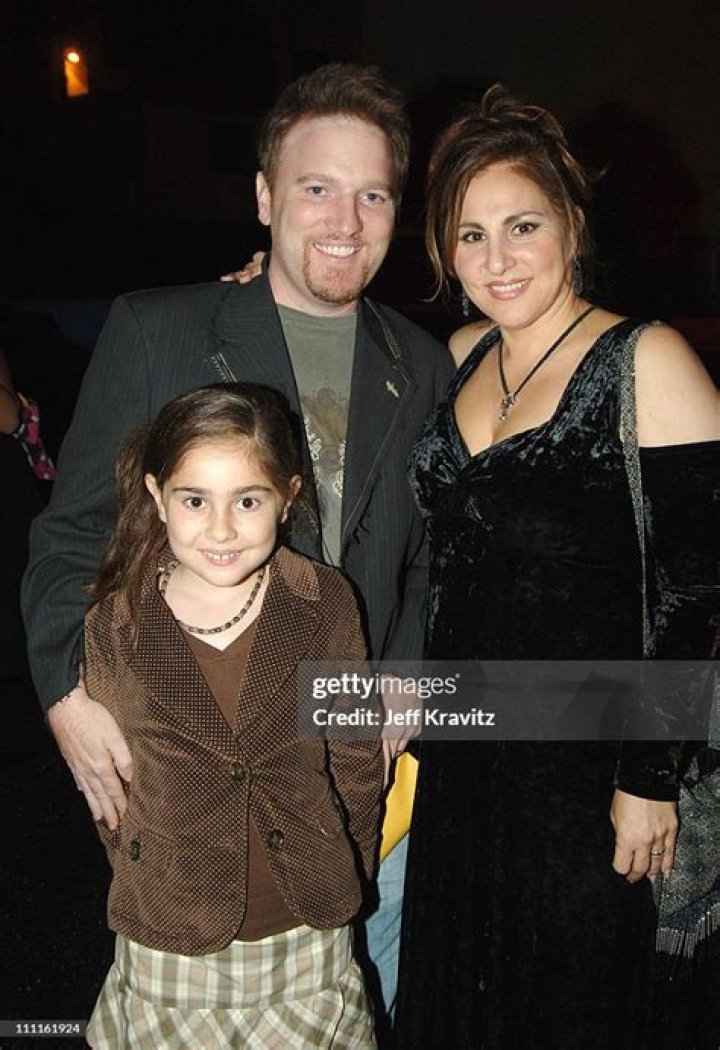 
Meet Kathy Najimy Kids: Samia, Samia Finnerty, Husband Dan And Net Worth 