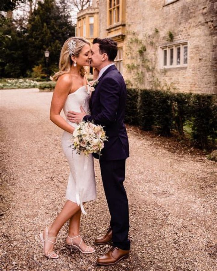 Meet Victoria Helyar, Will Buxton and Wife Net Worth 2022 Is Around $5 Million