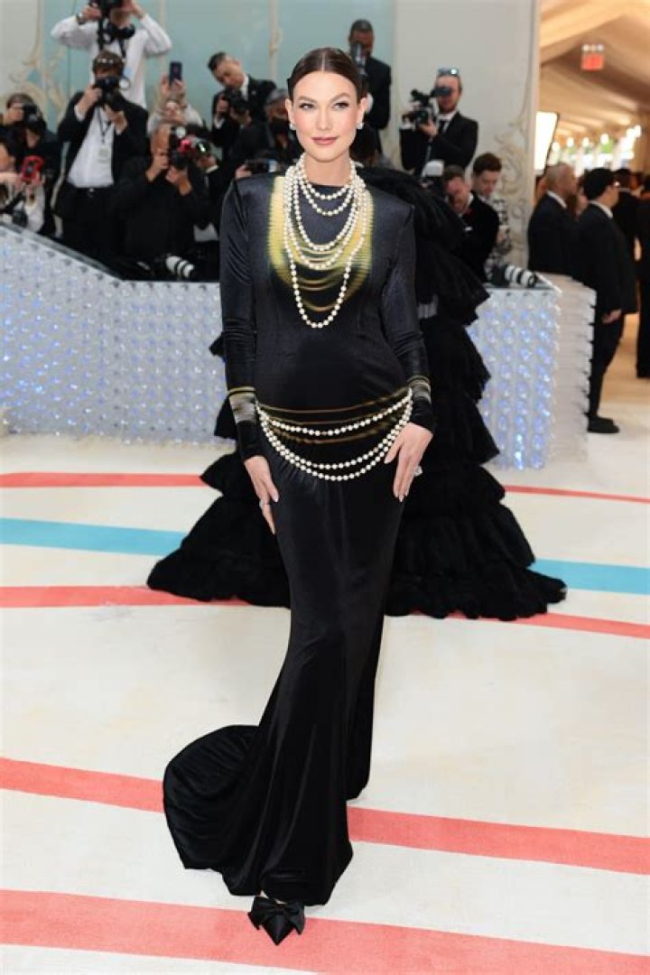 
Met Gala red carpet 2023: Co-hosts Chloe Fineman, La La Anthony arrive in style | See pics 