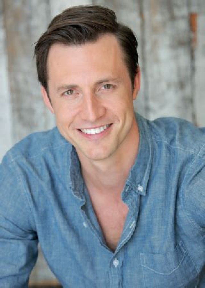 Michael Shenefelt Height, Weight, Net Worth, Age, Birthday, Wikipedia, Who, Nationality, Biography