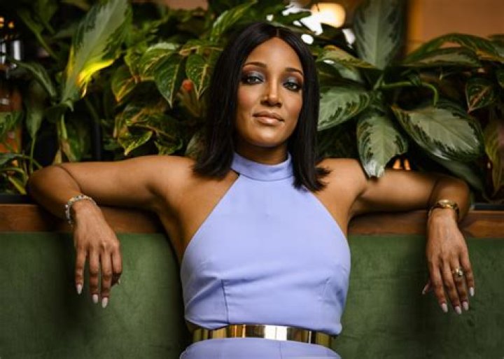 Mickey Guyton Height, Weight, Net Worth, Age, Birthday, Wikipedia, Who, Nationality, Biography