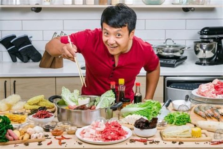 Mikey Chen Height, Weight, Net Worth, Age, Birthday, Wikipedia, Who, Instagram, Biography