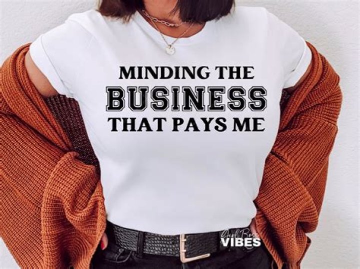 
“Minding The Business That Pays Me” – Chika Ike Says As She Poses In New Photos 