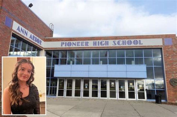 
Missing 15-year-old girl Adriana Davidson found dead near Michigan high school 