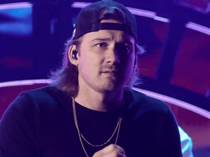 Morgan Wallen Caught Pouring Drink Down a Woman’s Top in a Bar, Watch Video