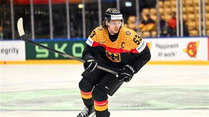 Moritz Seider Parents Kay And Sabine Initially Hesitated About His Ice Hockey Ambitions