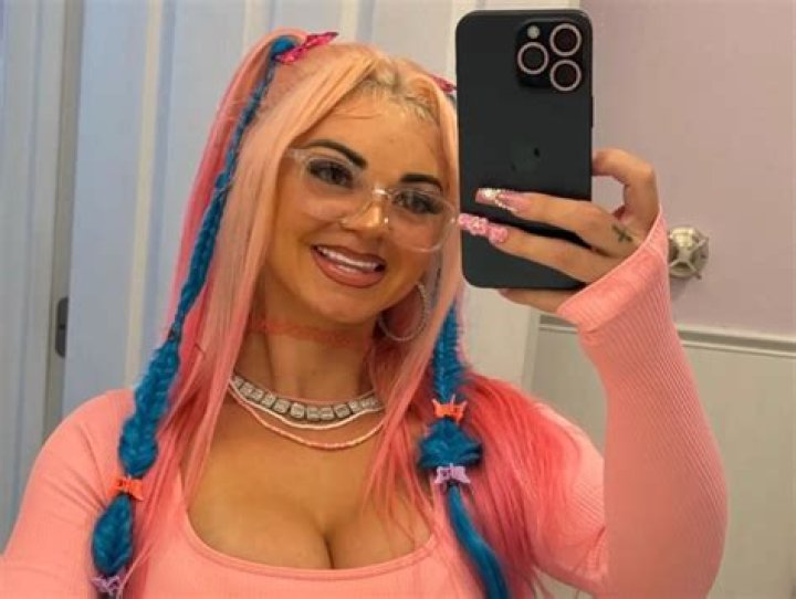 MsTriggaHappy – Earwaxsmeller Height, Weight, Net Worth, Age, Birthday, Wikipedia, Who, Instagram, Biography